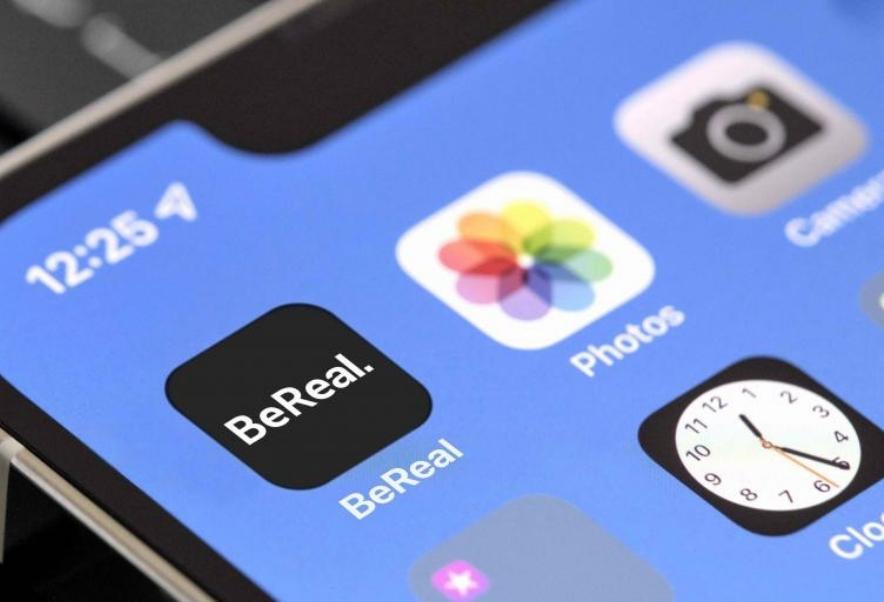 La nueva aplicación BeReal hecha sin filtros, antipostureo y con diferentes algoritmos